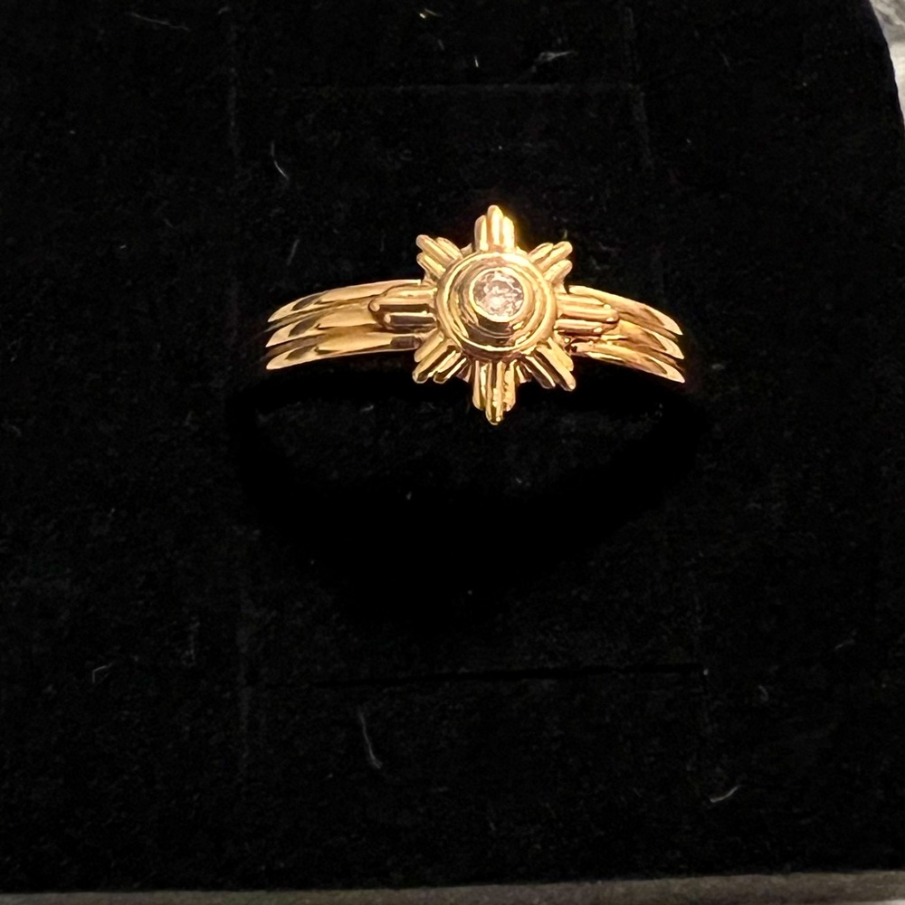 Elizabeth Stone Sun Burst Ring - Local Eclectic Surprise Box